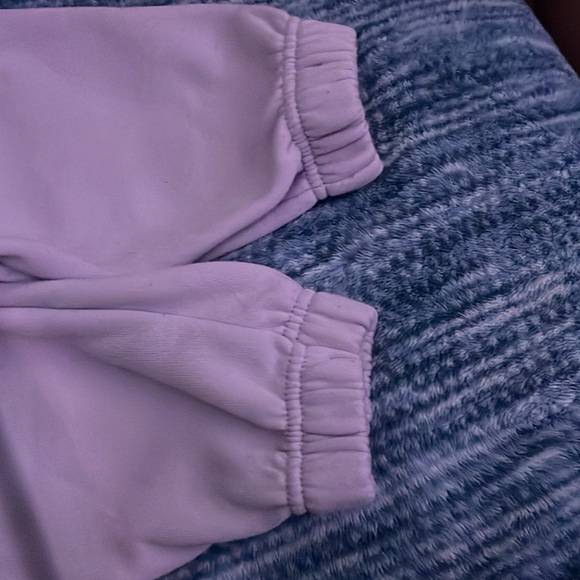 Size Small - Picture 2 of 3